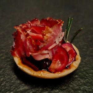Canape su kumpiu